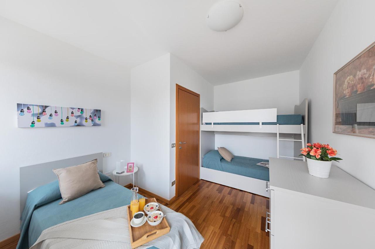 La Limonaia Apartments By Wonderful Italy การ์โดเน ริเวียรา ภายนอก รูปภาพ