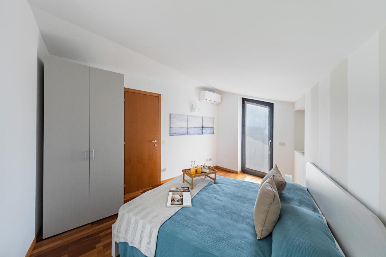 La Limonaia Apartments By Wonderful Italy การ์โดเน ริเวียรา ภายนอก รูปภาพ